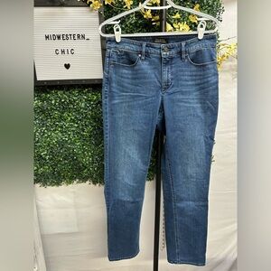 EUC Talbots | Straight Curvy Jean